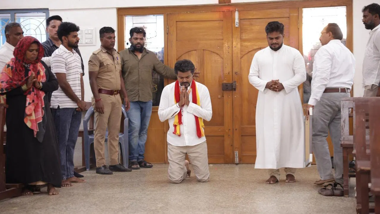திருச்சியில் விஜய் நடத்திய அமைதிப் பயணம்: என்ன நடந்தது?